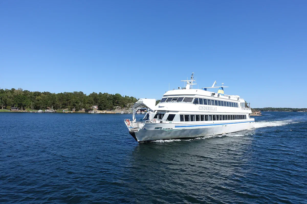 Skärgårdsbåten vid Södra Ingmarsö
