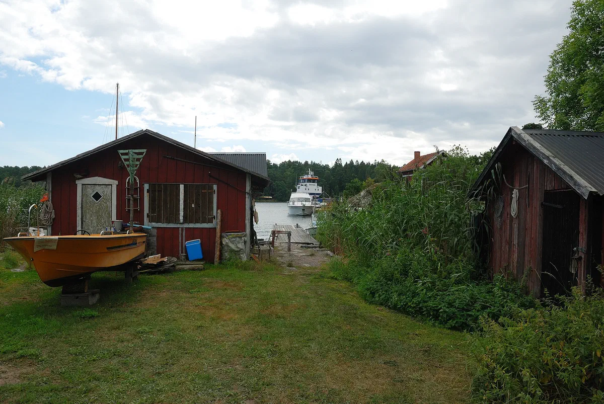 Vid bryggan på Ingmarsö